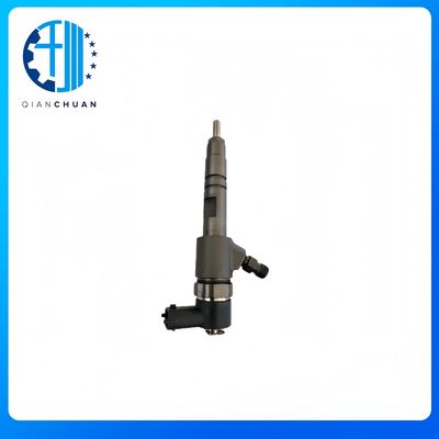 1J801-53052 0445110777 Fuel Injector For Kubota Engine V2403 D1803 Tractor L3301 L3901